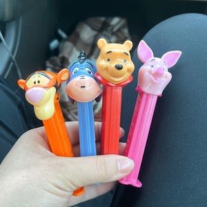 Winnie the Pooh pez set